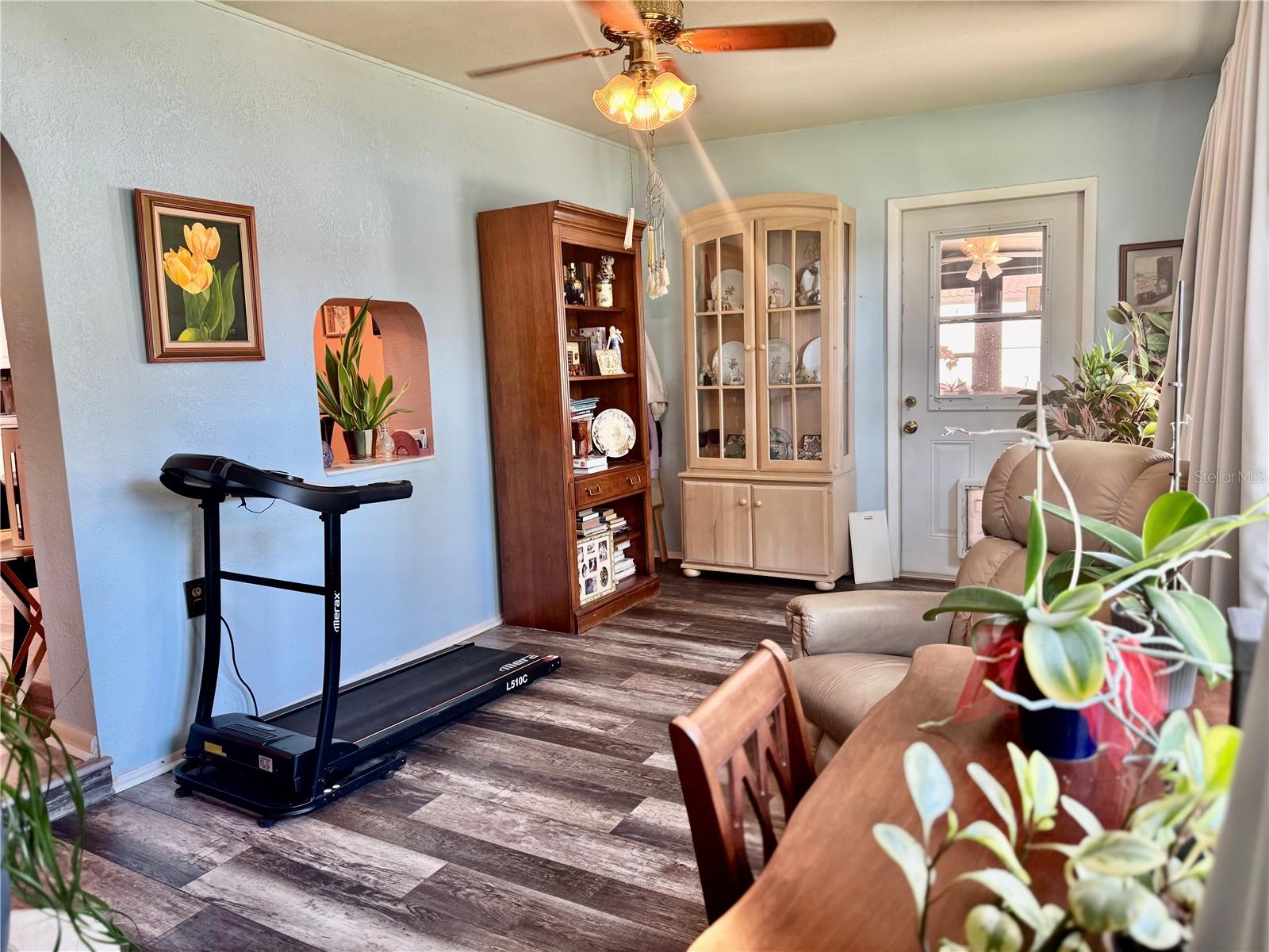 Image 15 of 37 For 1435 Country Ridge Drive