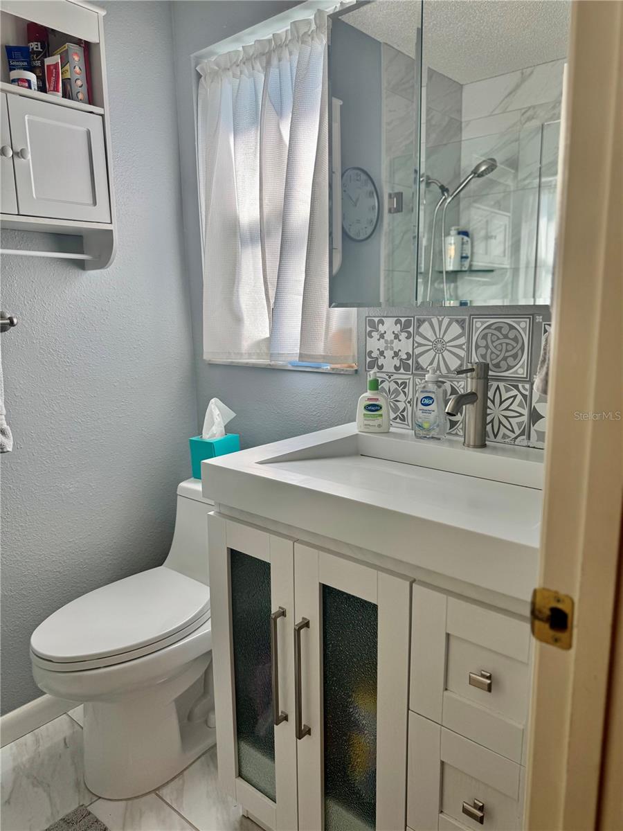 Image 21 of 37 For 1435 Country Ridge Drive