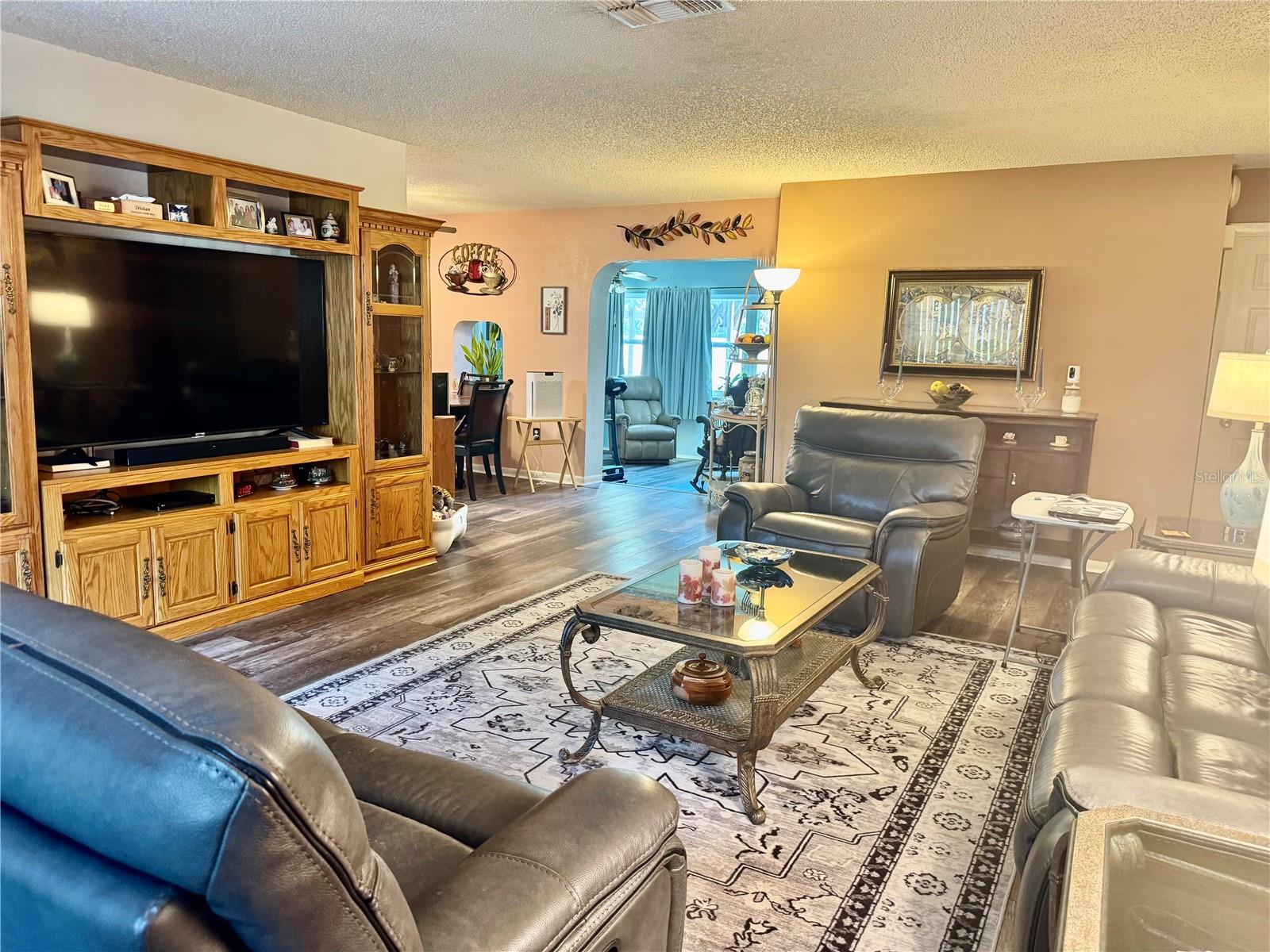 Image 6 of 37 For 1435 Country Ridge Drive