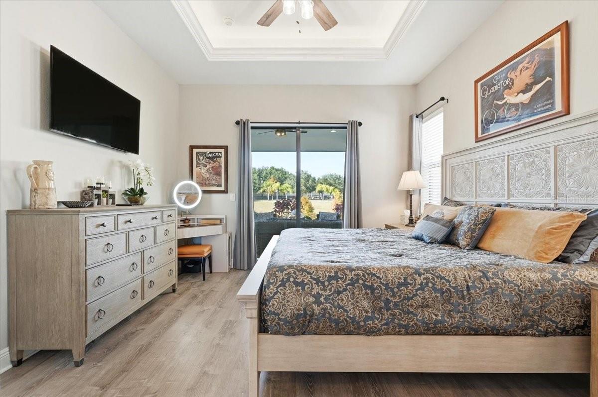 Image 18 of 38 For 469 Nolane Lane