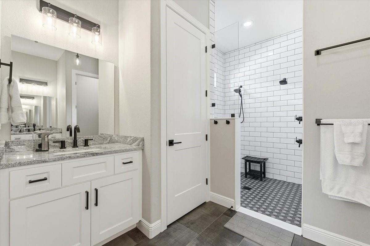 Image 20 of 38 For 469 Nolane Lane