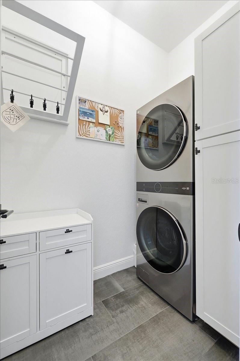 Image 21 of 38 For 469 Nolane Lane