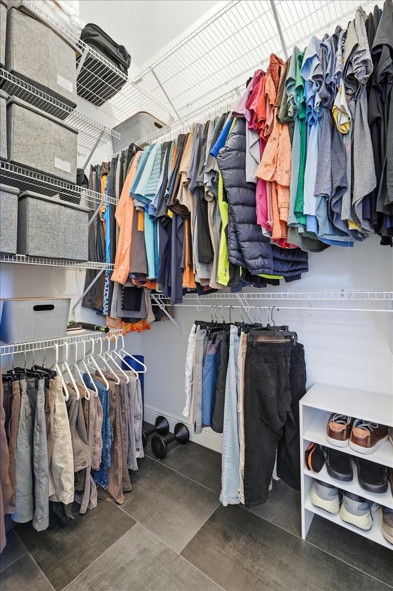 Image 24 of 38 For 469 Nolane Lane