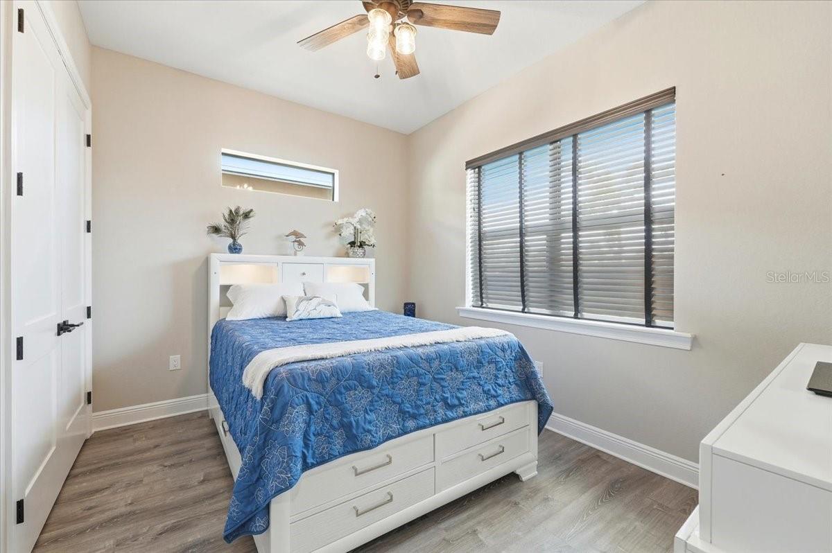 Image 25 of 38 For 469 Nolane Lane