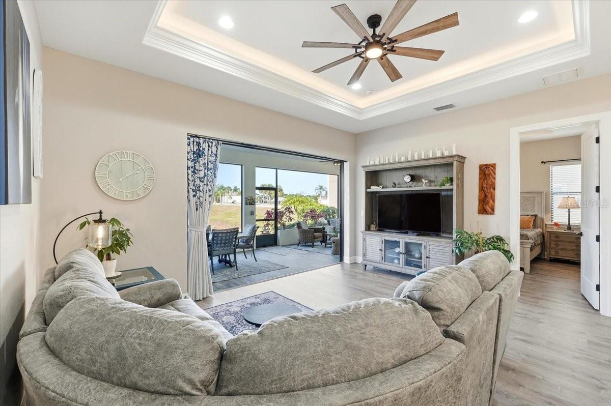 Image 8 of 38 For 469 Nolane Lane