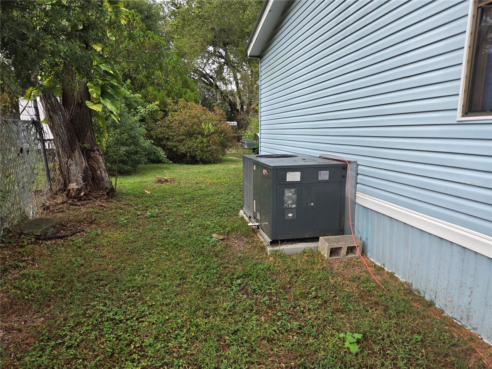 Image 17 of 18 For 733 1st Street