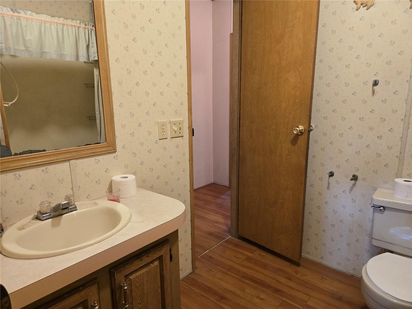 Image 8 of 18 For 733 1st Street