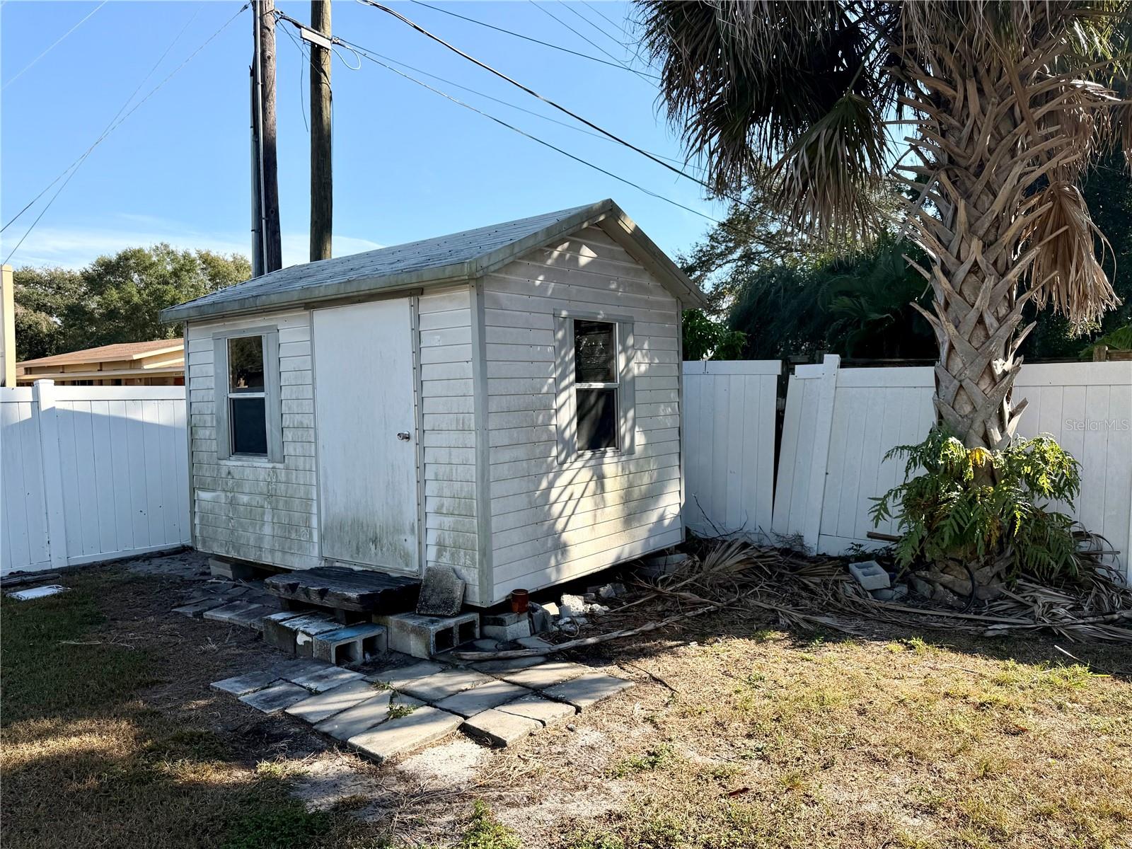 Image 10 of 36 For 1404 Crescent Place