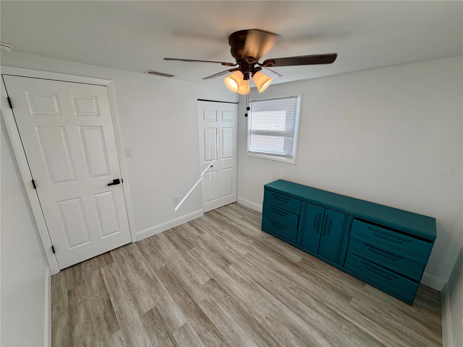 Image 13 of 36 For 1404 Crescent Place