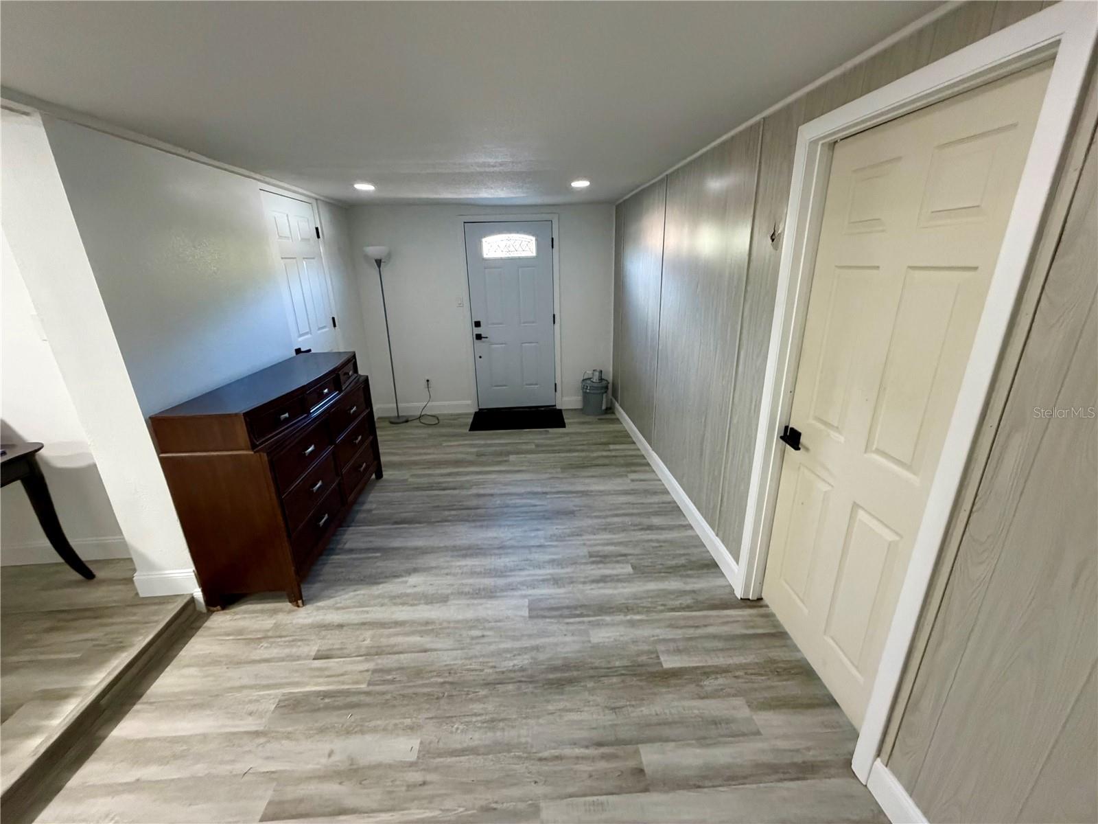 Image 29 of 36 For 1404 Crescent Place