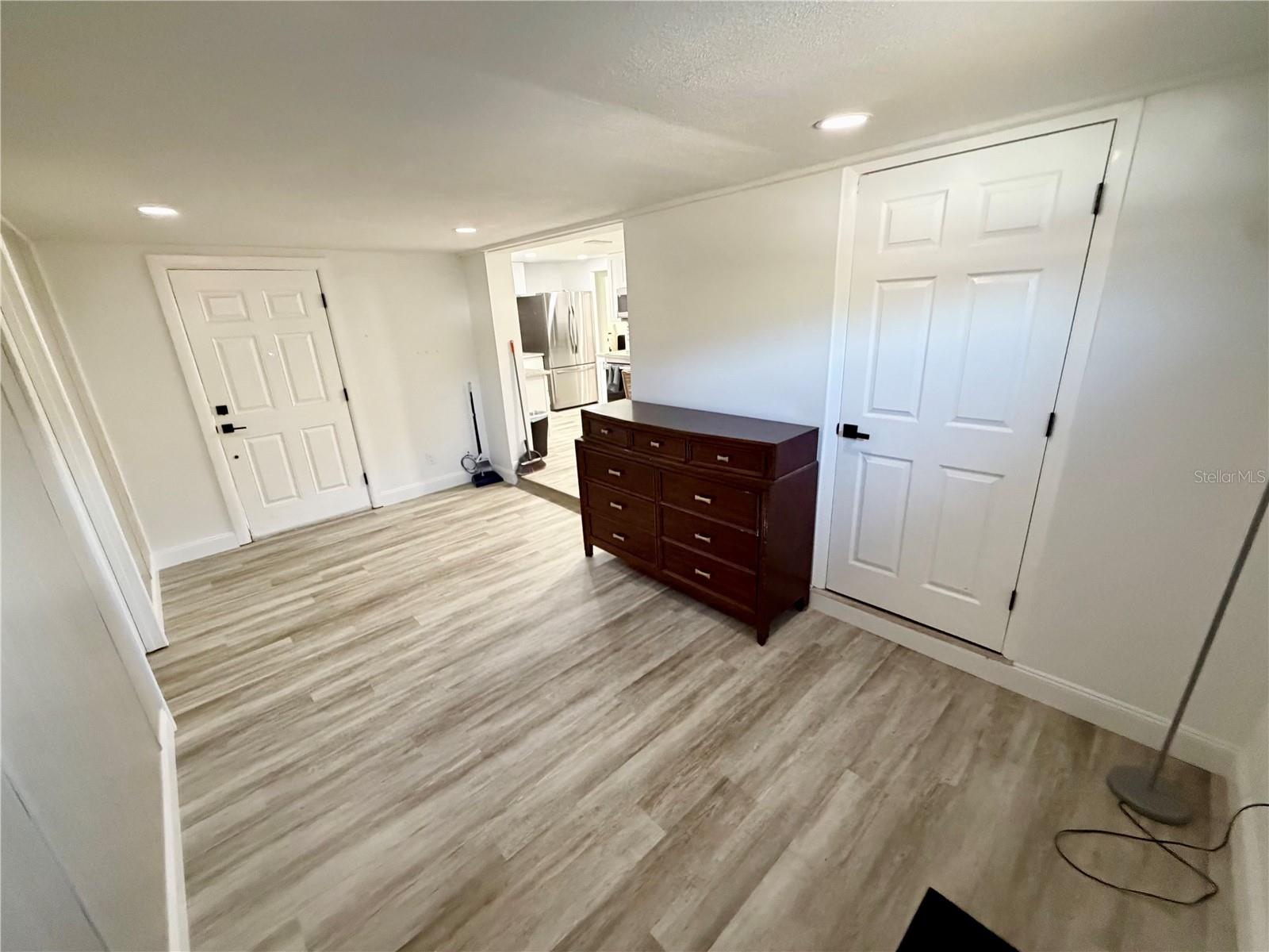 Image 31 of 36 For 1404 Crescent Place