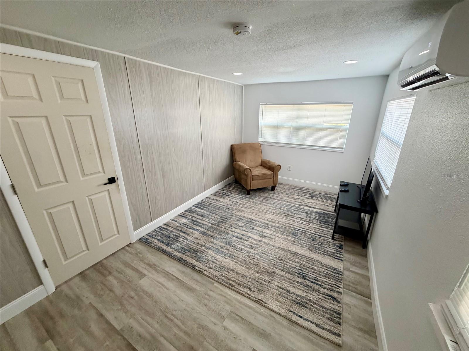 Image 34 of 36 For 1404 Crescent Place