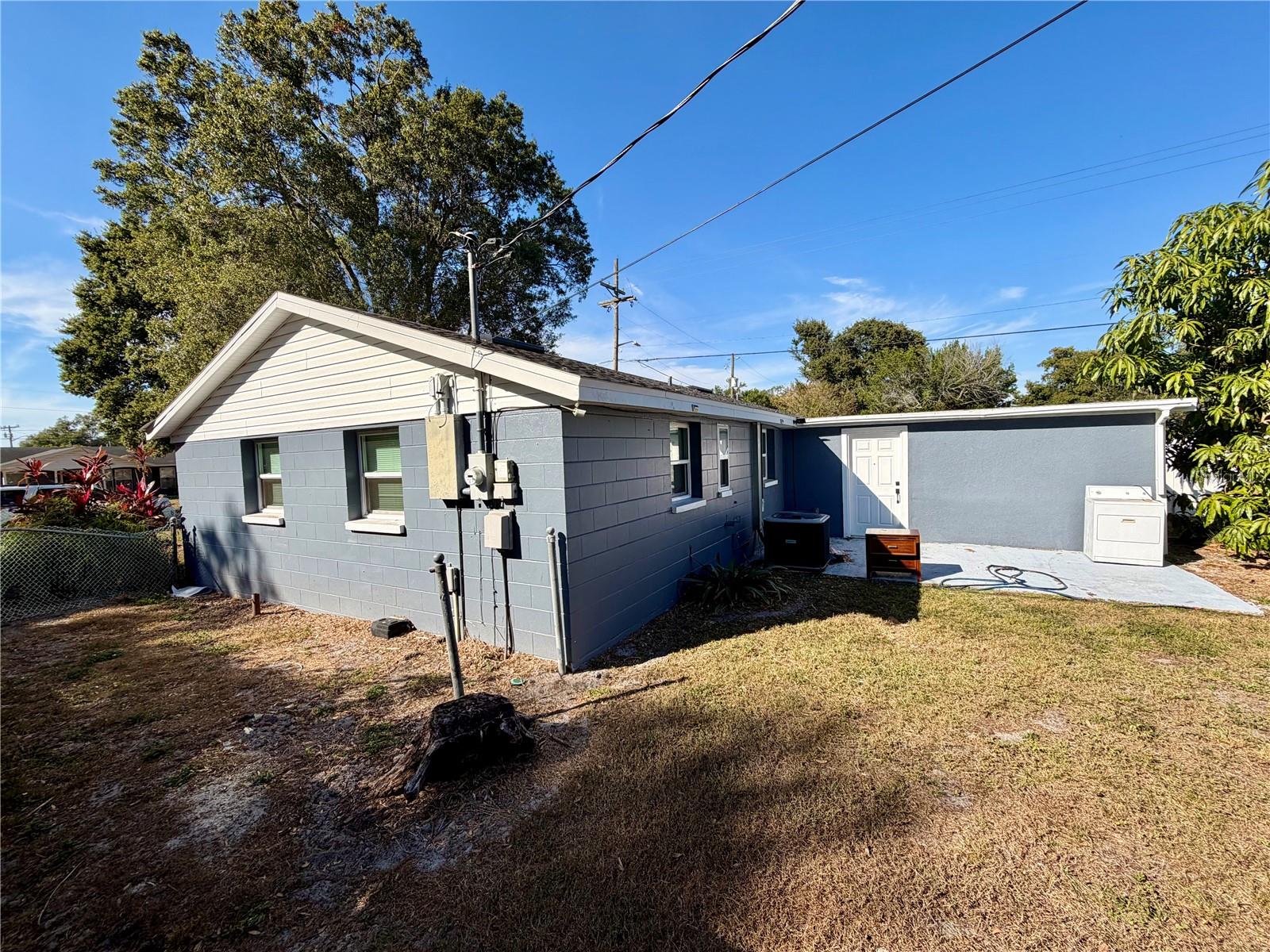 Image 9 of 36 For 1404 Crescent Place