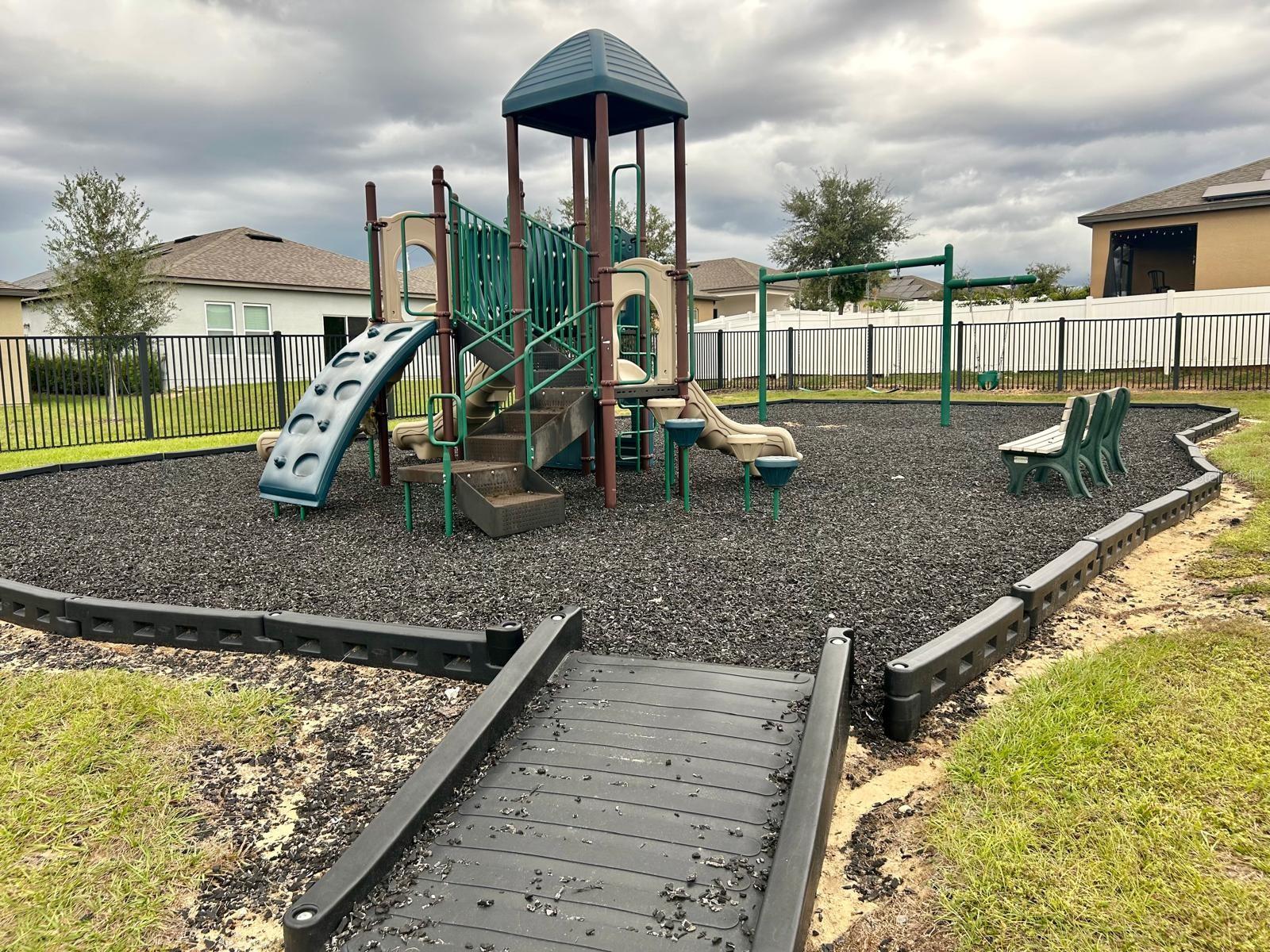 Image 3 of 11 For 805 Orchid Grove Boulevard