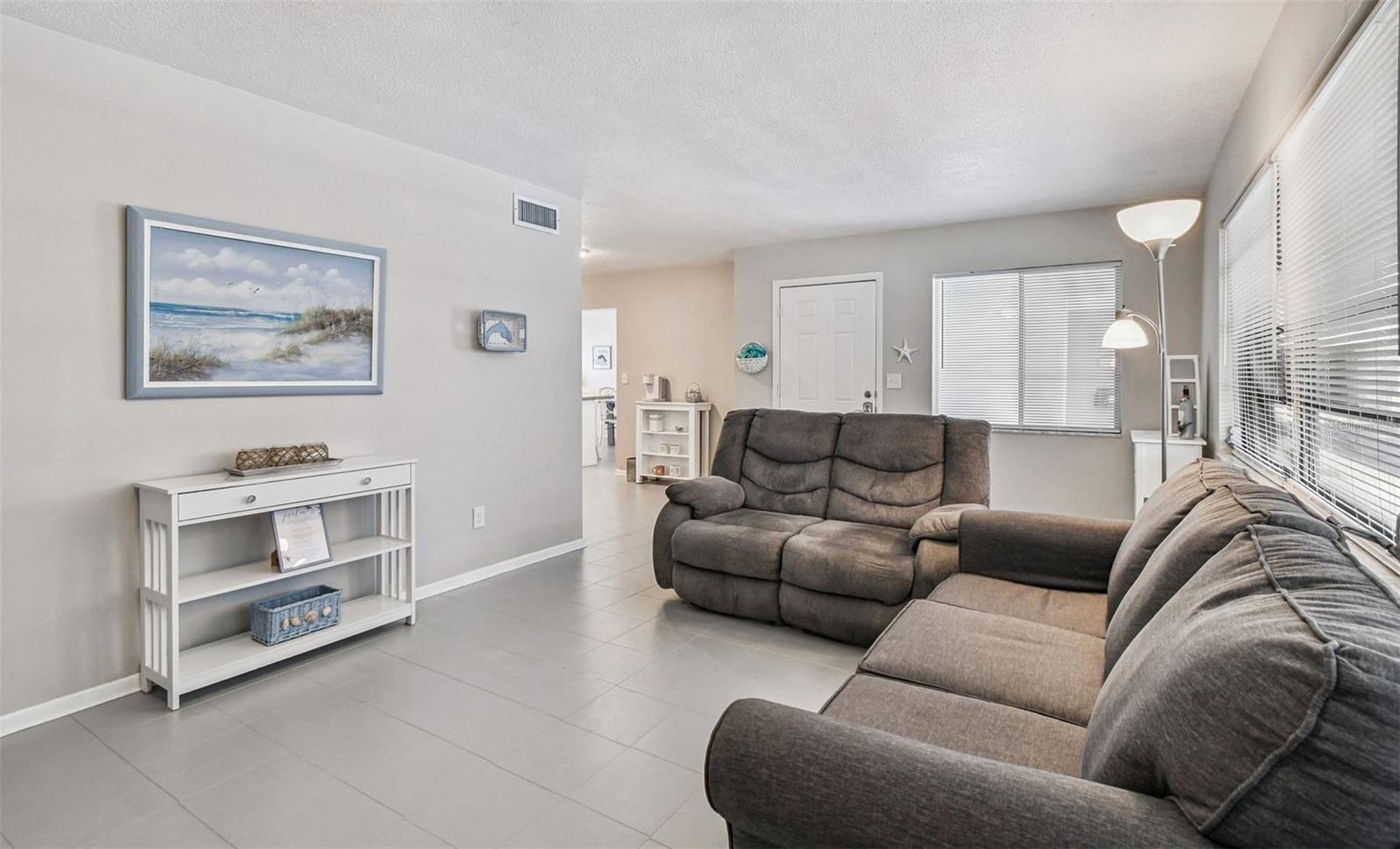 Image 10 of 49 For 250 Rosery Road Nw 300