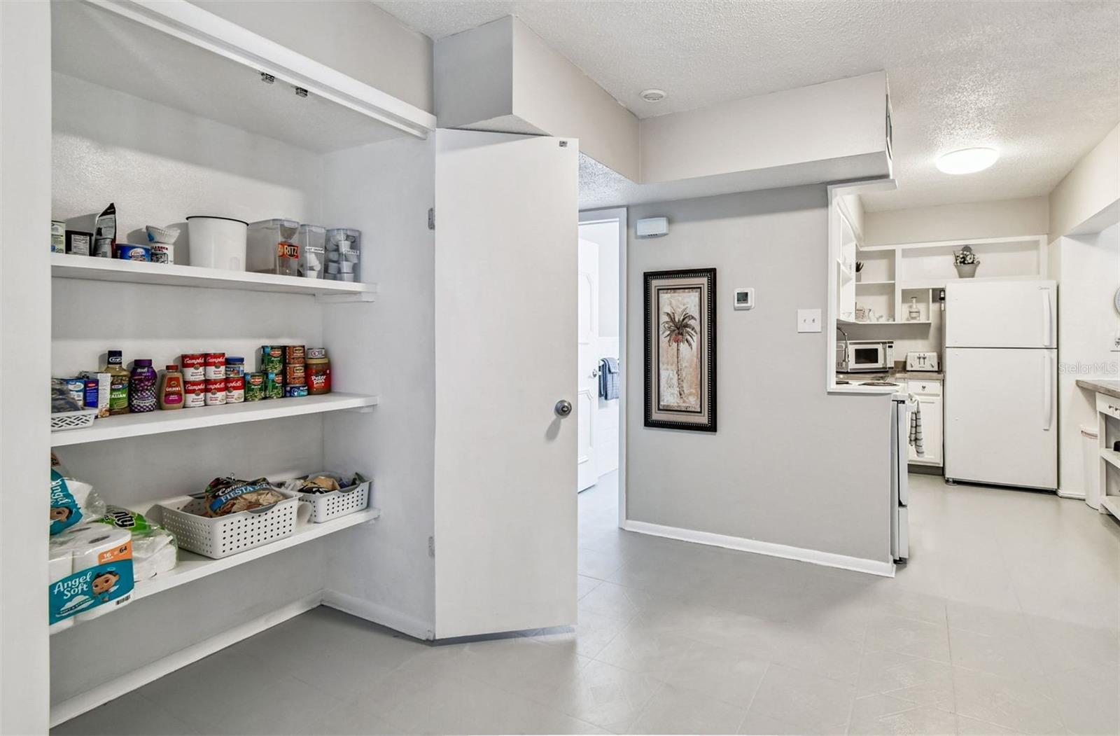 Image 14 of 49 For 250 Rosery Road Nw 300