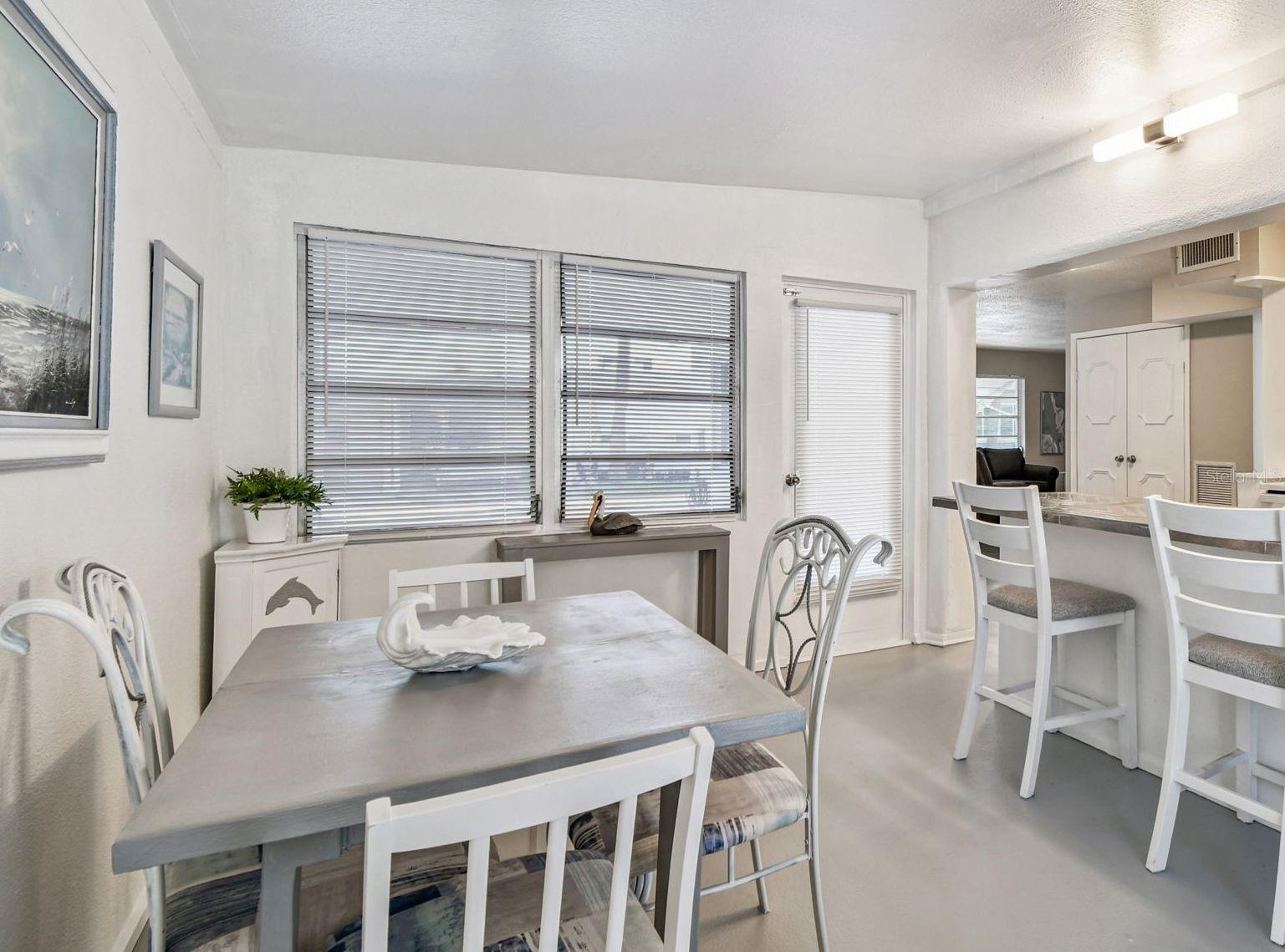 Image 21 of 49 For 250 Rosery Road Nw 300