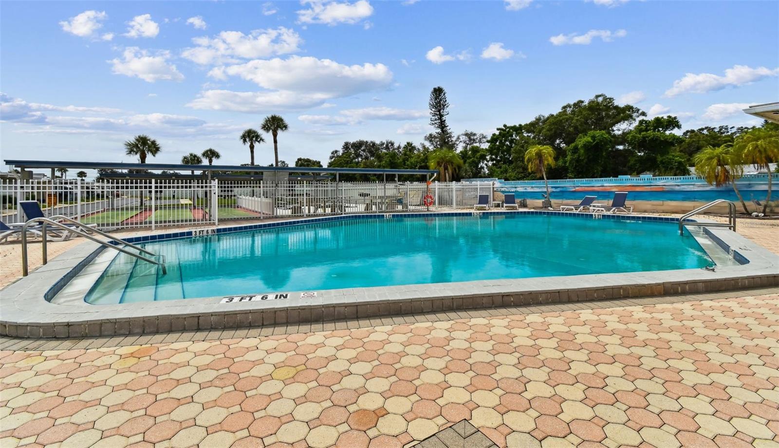 Image 31 of 49 For 250 Rosery Road Nw 300