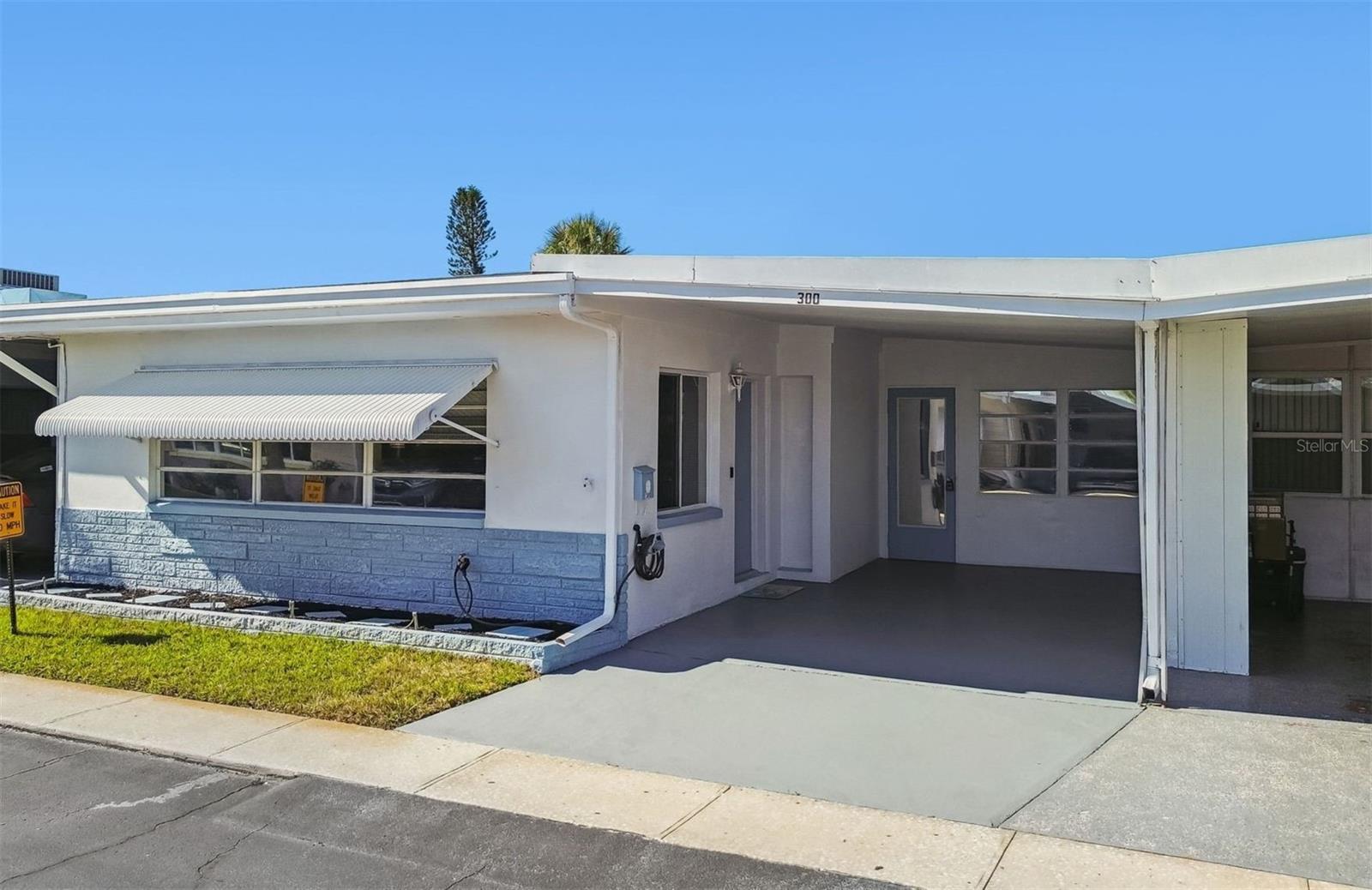 Image 43 of 49 For 250 Rosery Road Nw 300