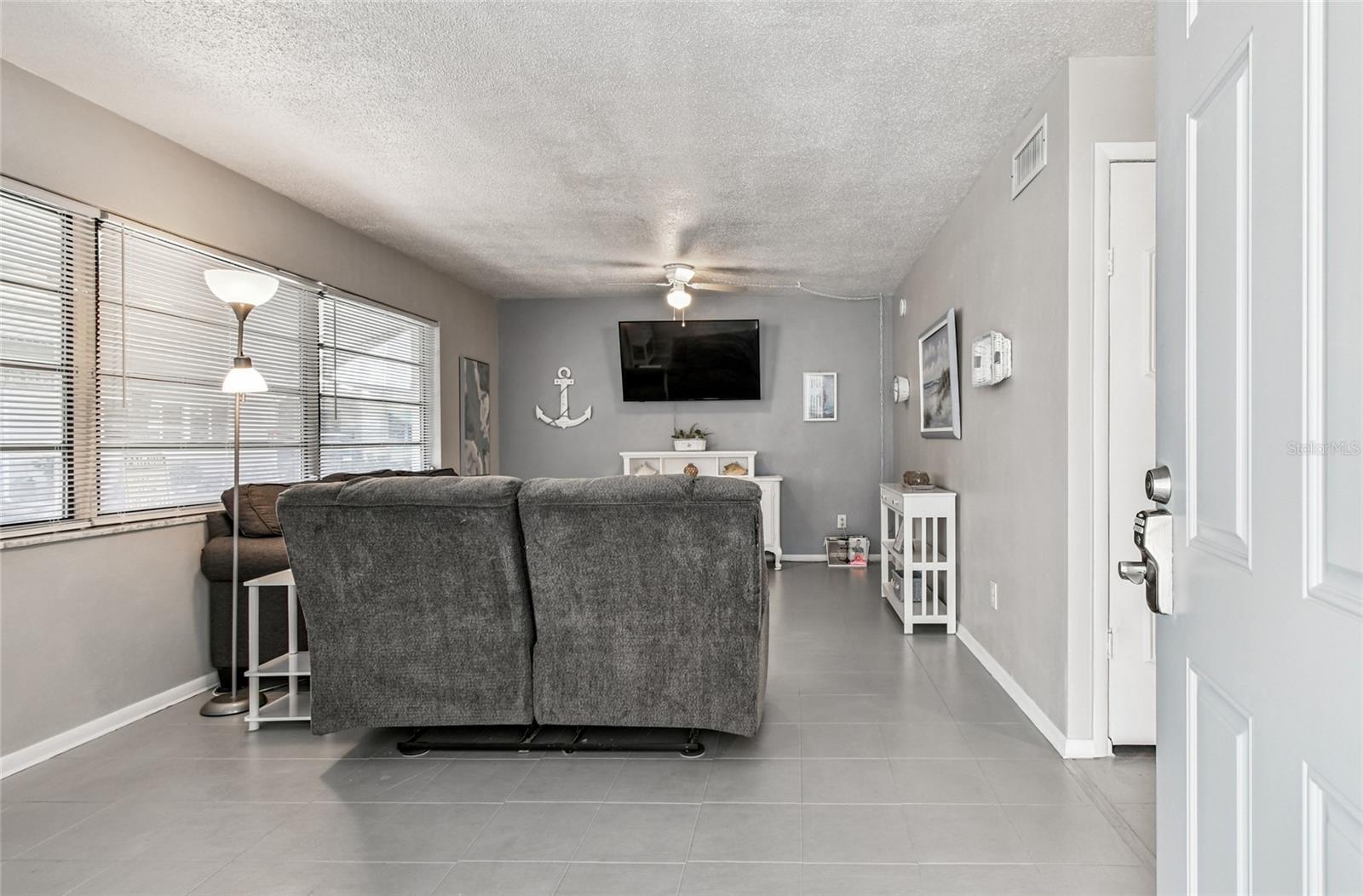 Image 7 of 49 For 250 Rosery Road Nw 300