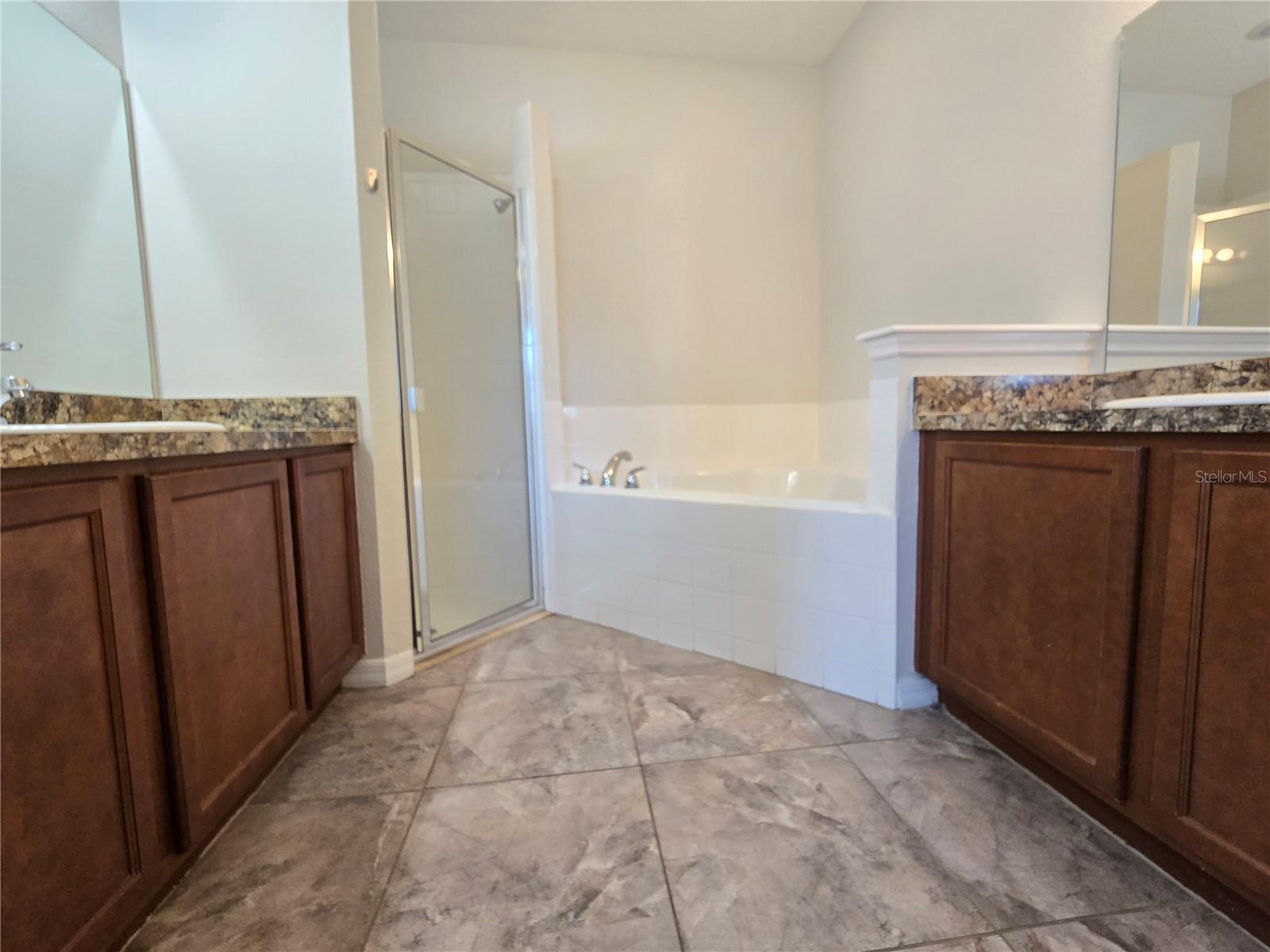 Image 18 of 21 For 856 Krenson Woods Lane