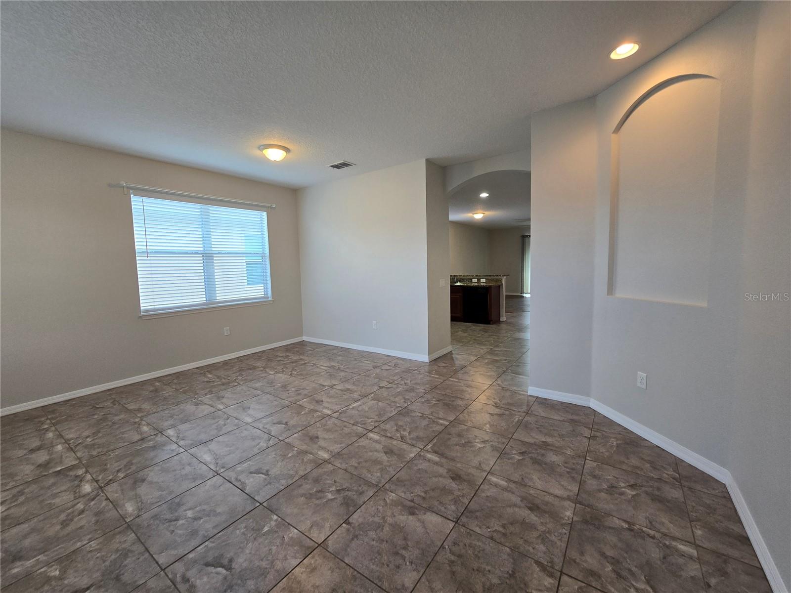 Image 4 of 21 For 856 Krenson Woods Lane