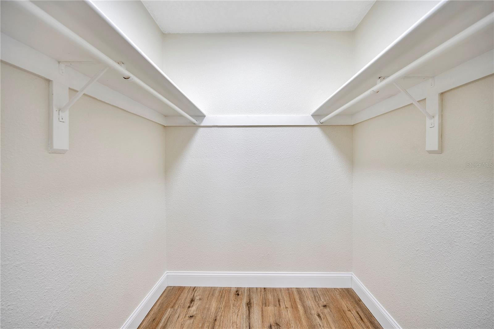 Image 22 of 31 For 5117 Bird Lane