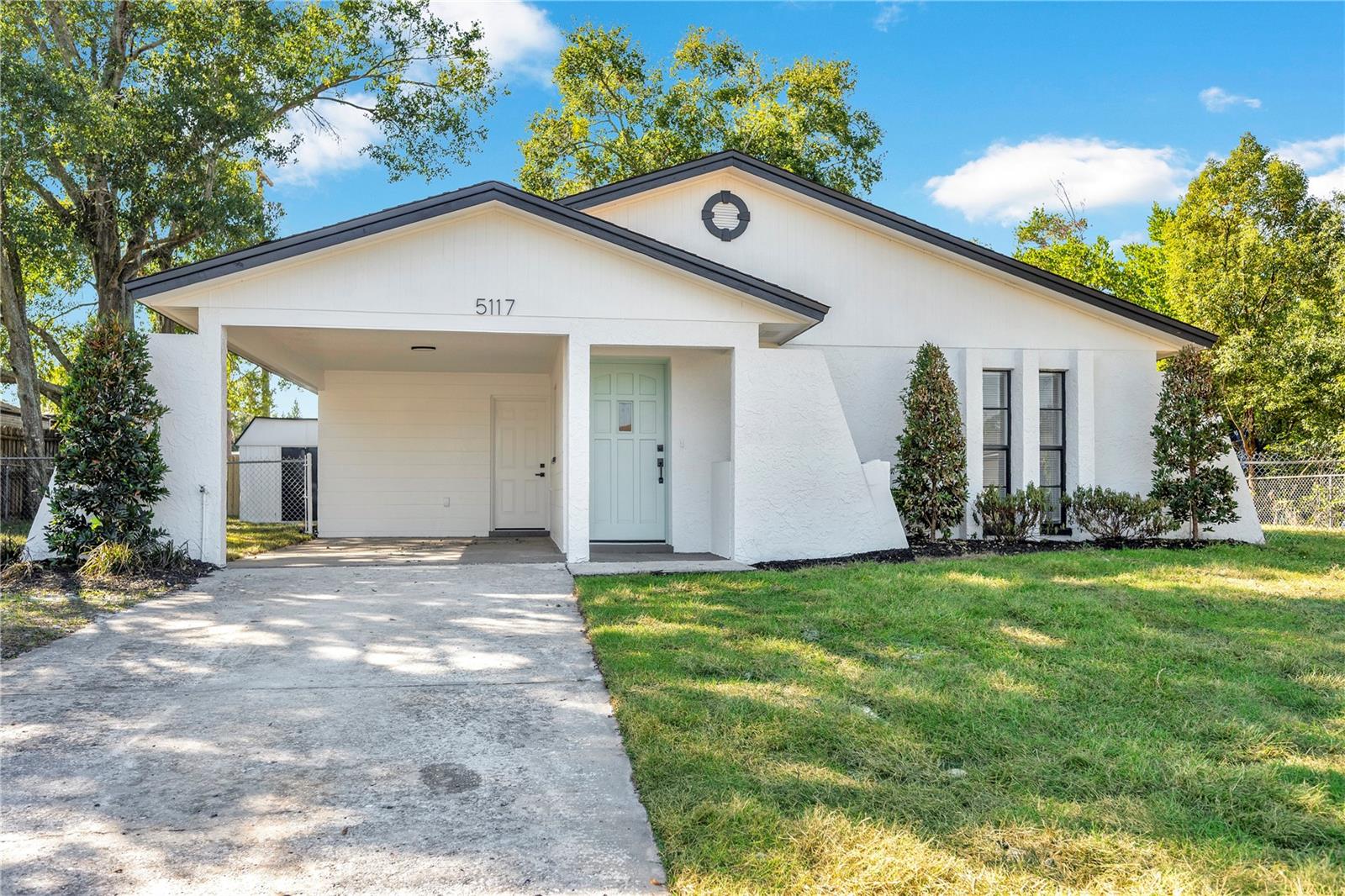 Image 4 of 31 For 5117 Bird Lane