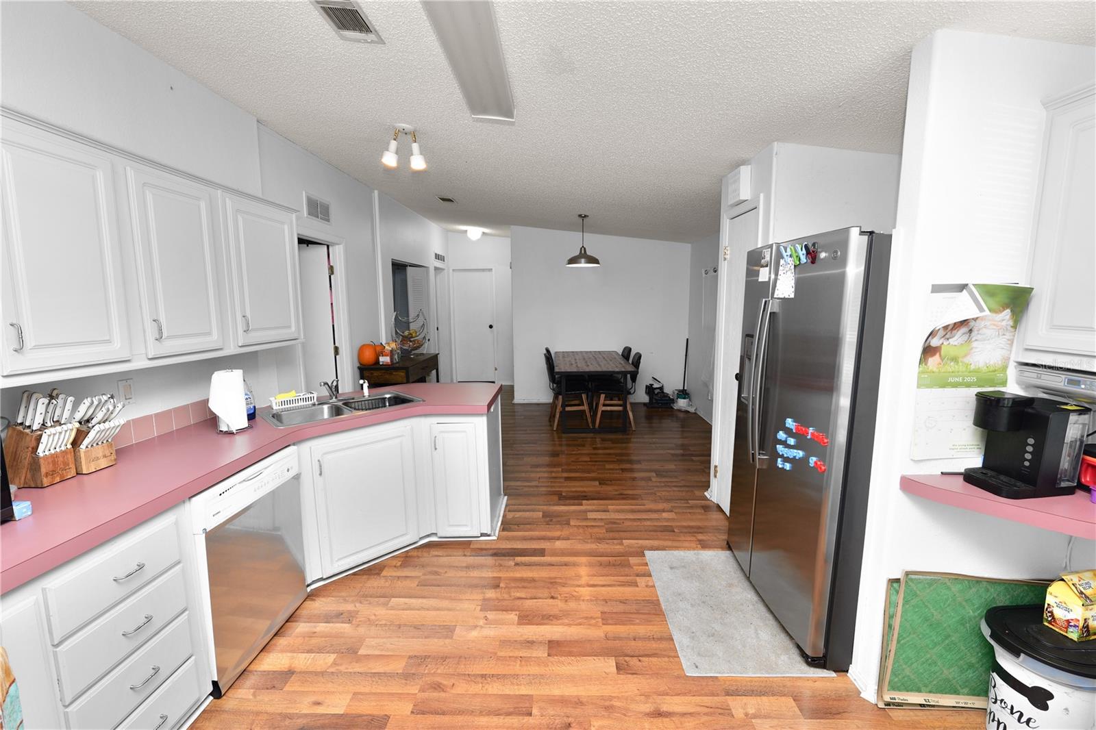 Image 11 of 30 For 431 Oak Ridge Road W