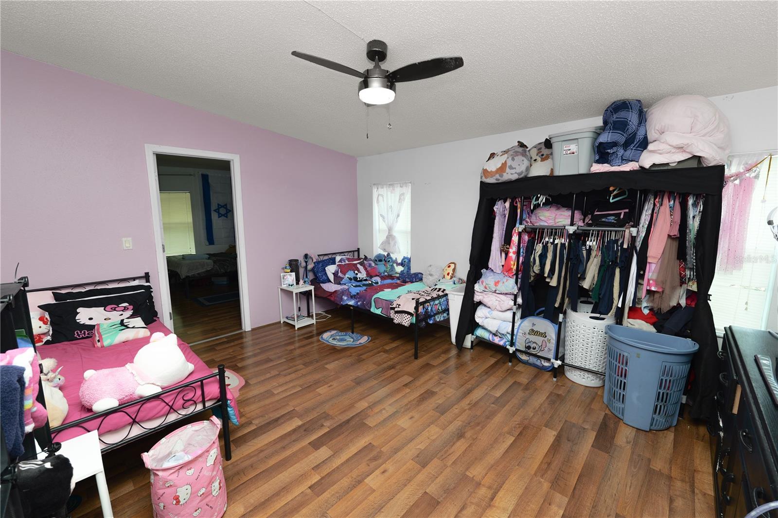 Image 17 of 30 For 431 Oak Ridge Road W