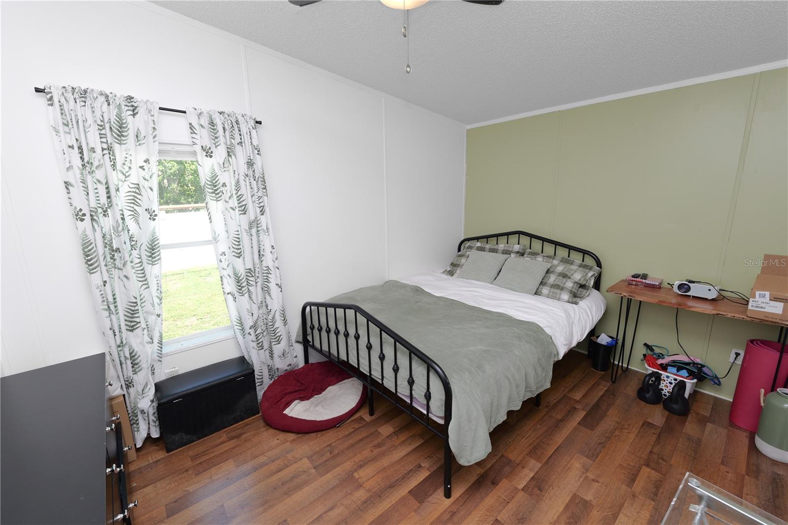 Image 23 of 30 For 431 Oak Ridge Road W