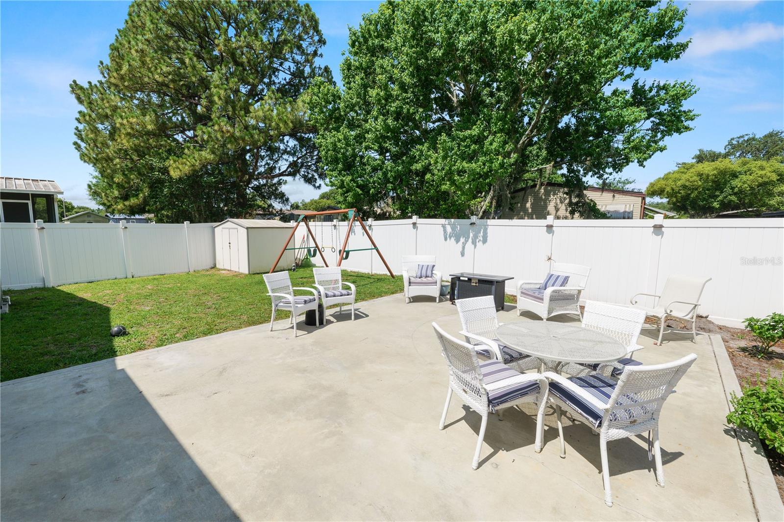 Image 27 of 30 For 431 Oak Ridge Road W