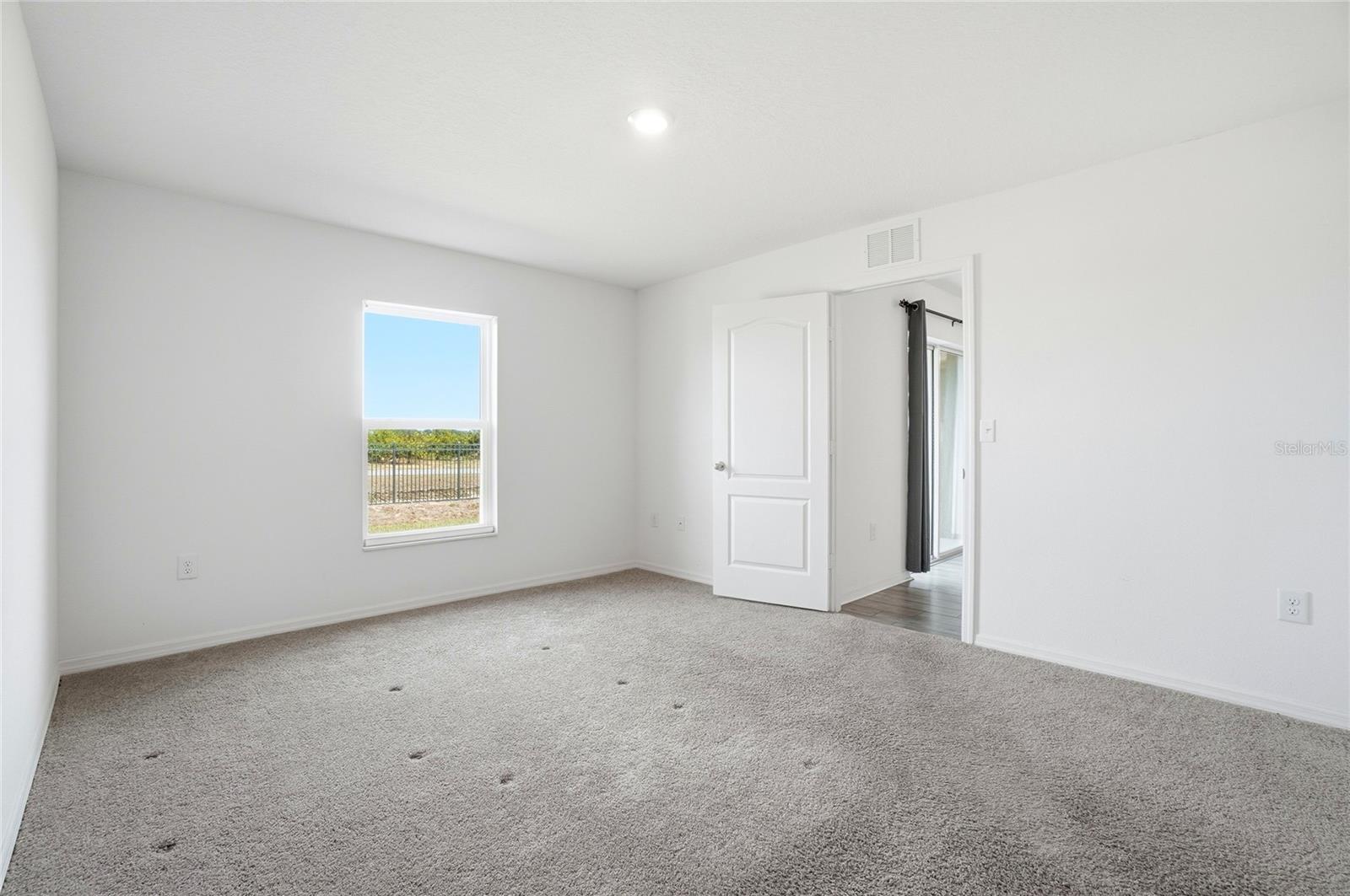 Image 13 of 38 For 2001 Amber Sweet Circle