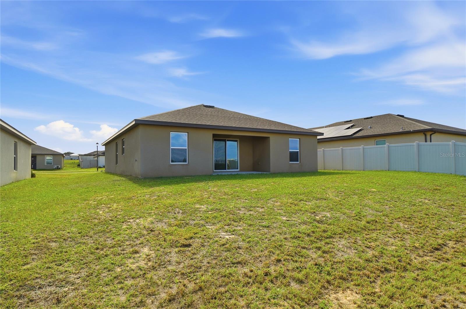 Image 33 of 38 For 2001 Amber Sweet Circle