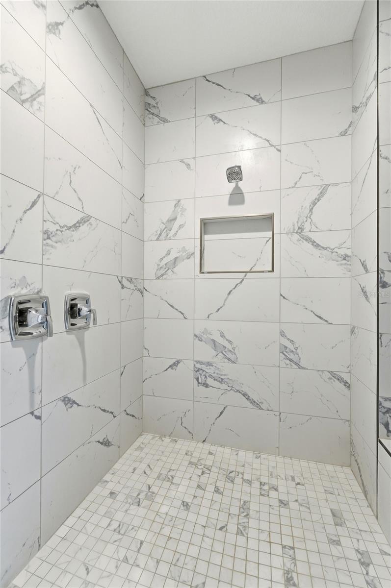 Image 32 of 77 For 4462 Emerald Palms Lane