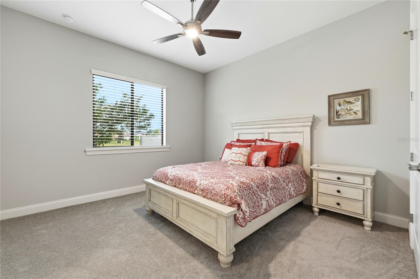 Image 34 of 77 For 4462 Emerald Palms Lane