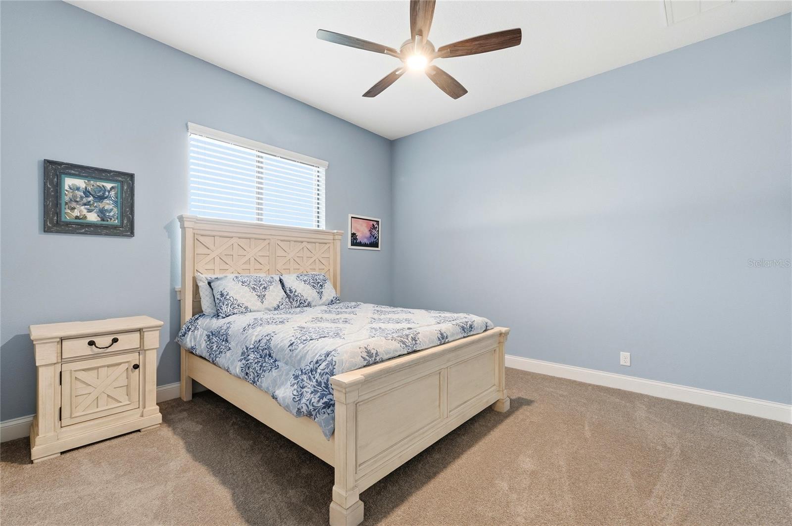 Image 39 of 77 For 4462 Emerald Palms Lane