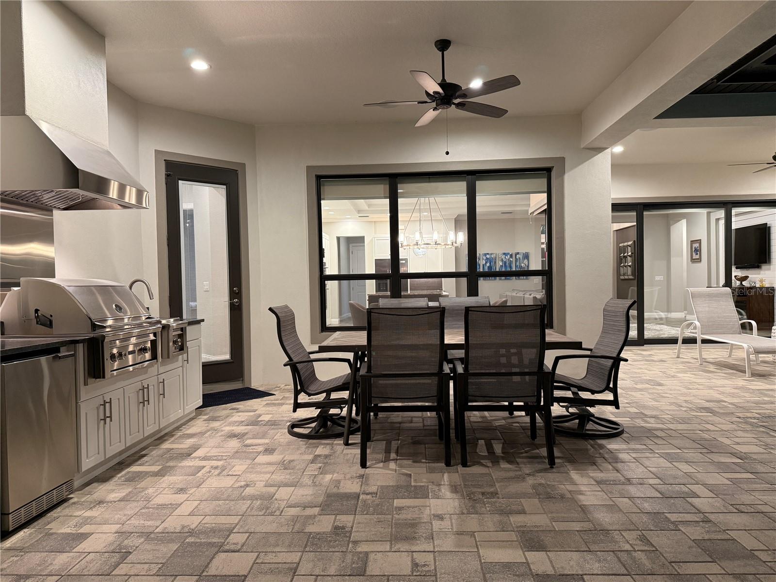 Image 59 of 77 For 4462 Emerald Palms Lane