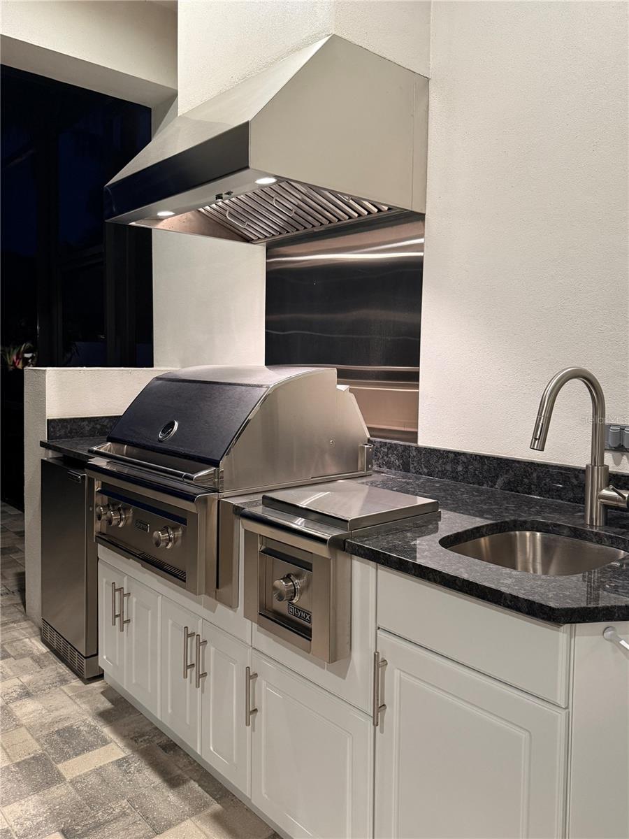 Image 60 of 77 For 4462 Emerald Palms Lane