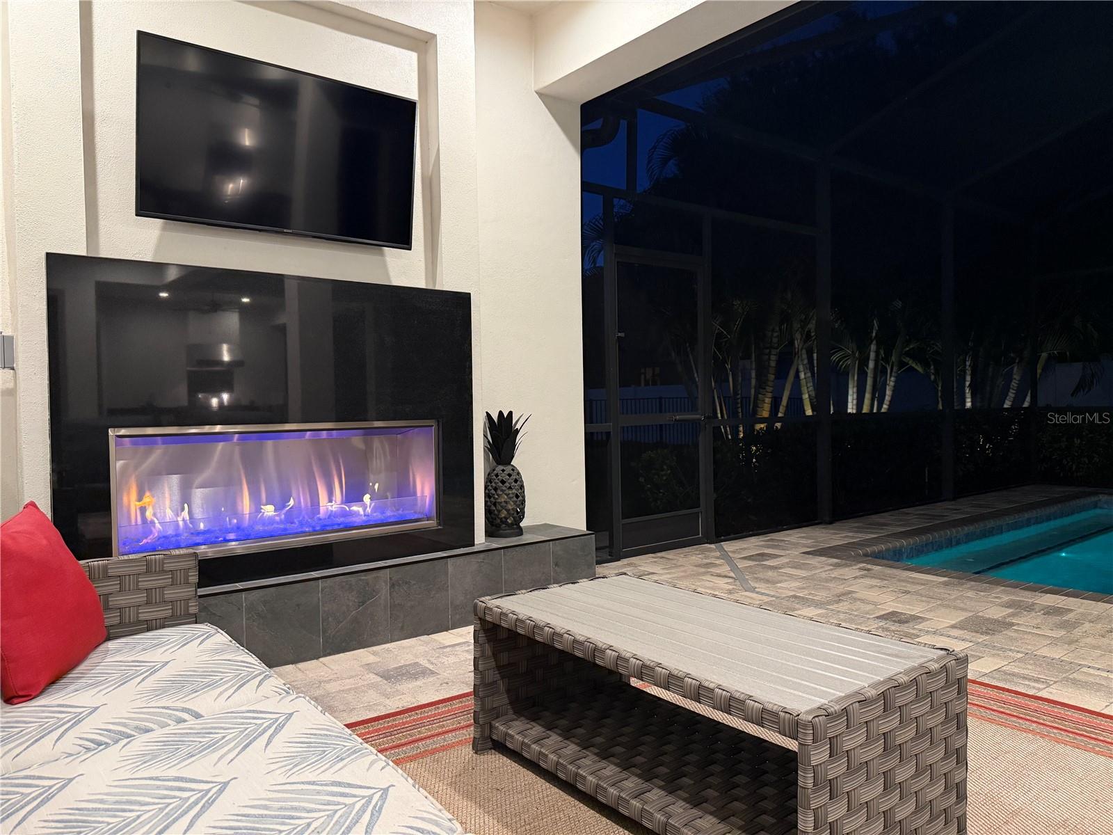 Image 66 of 77 For 4462 Emerald Palms Lane