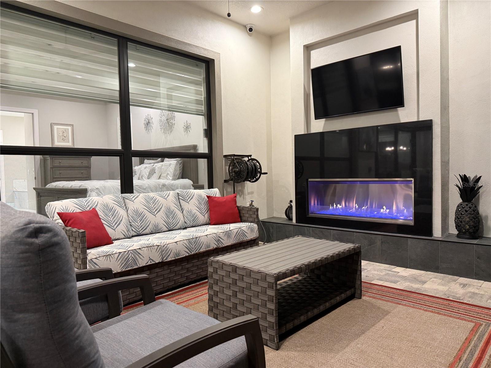 Image 67 of 77 For 4462 Emerald Palms Lane