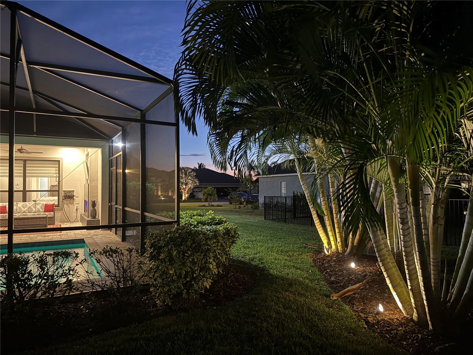 Image 68 of 77 For 4462 Emerald Palms Lane