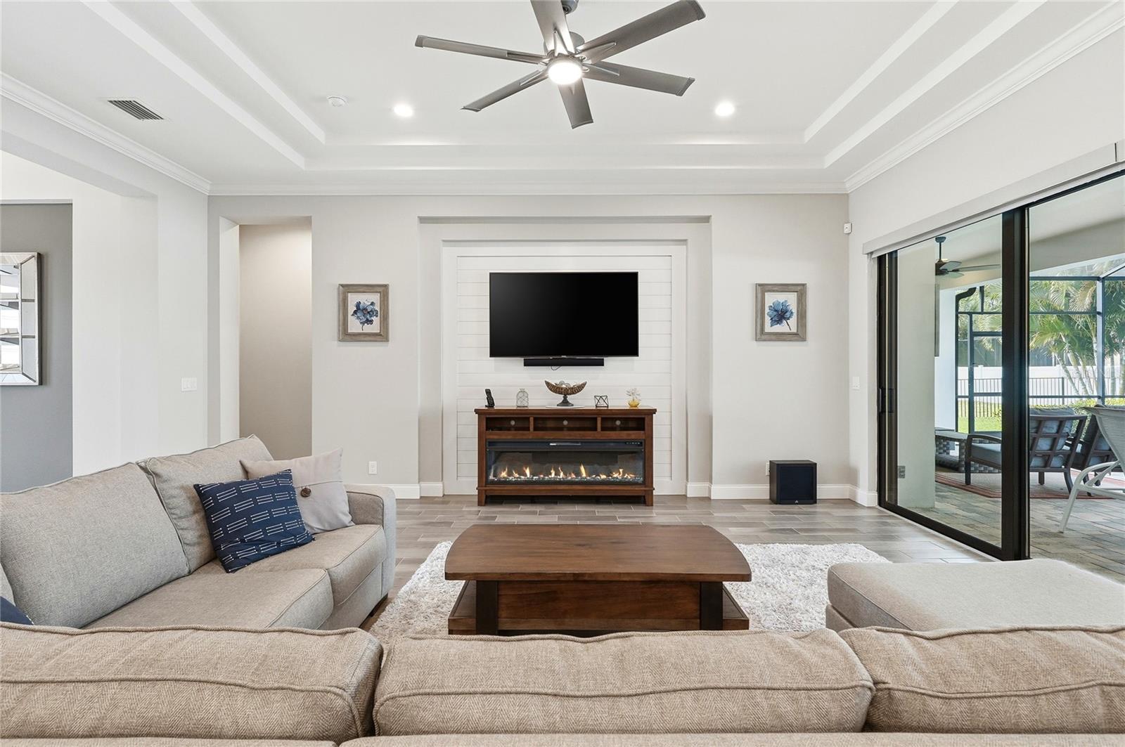 Image 7 of 77 For 4462 Emerald Palms Lane