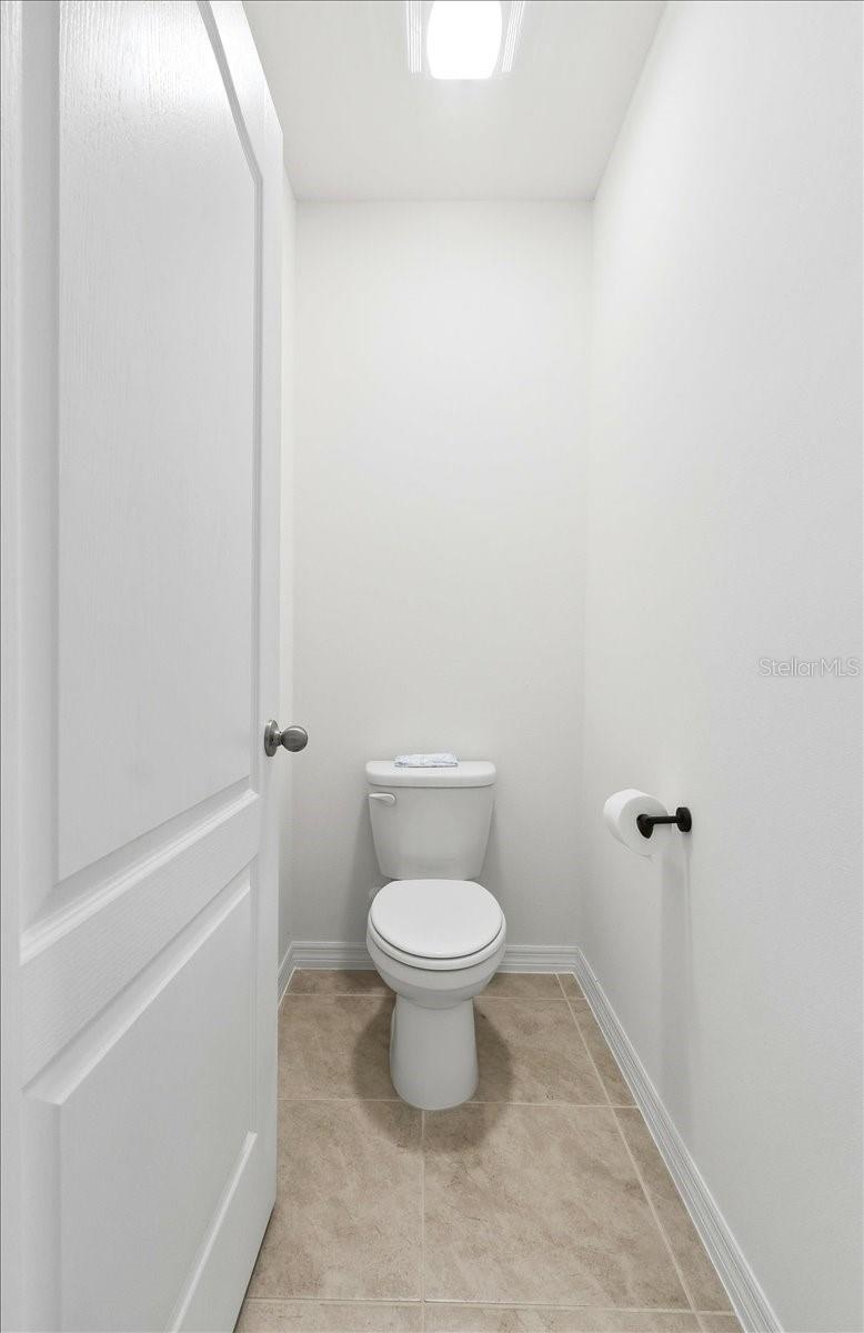 Image 17 of 51 For 629 Griffon Avenue