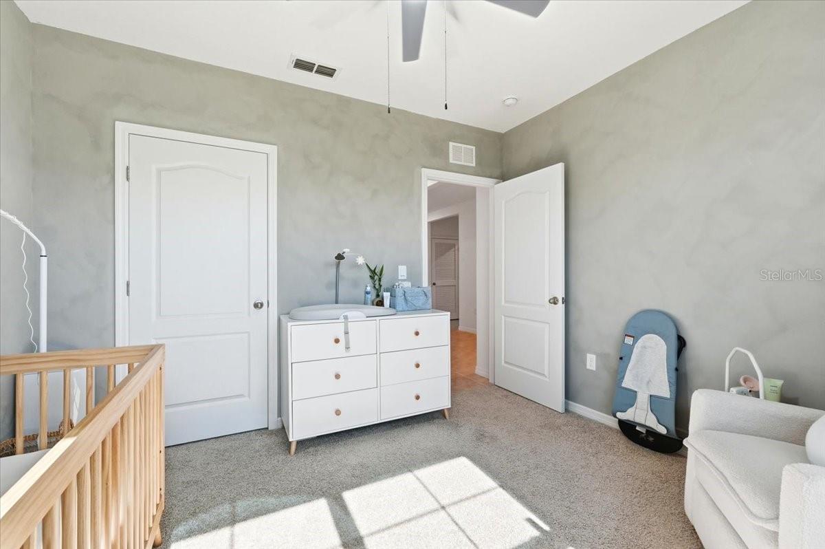 Image 20 of 51 For 629 Griffon Avenue