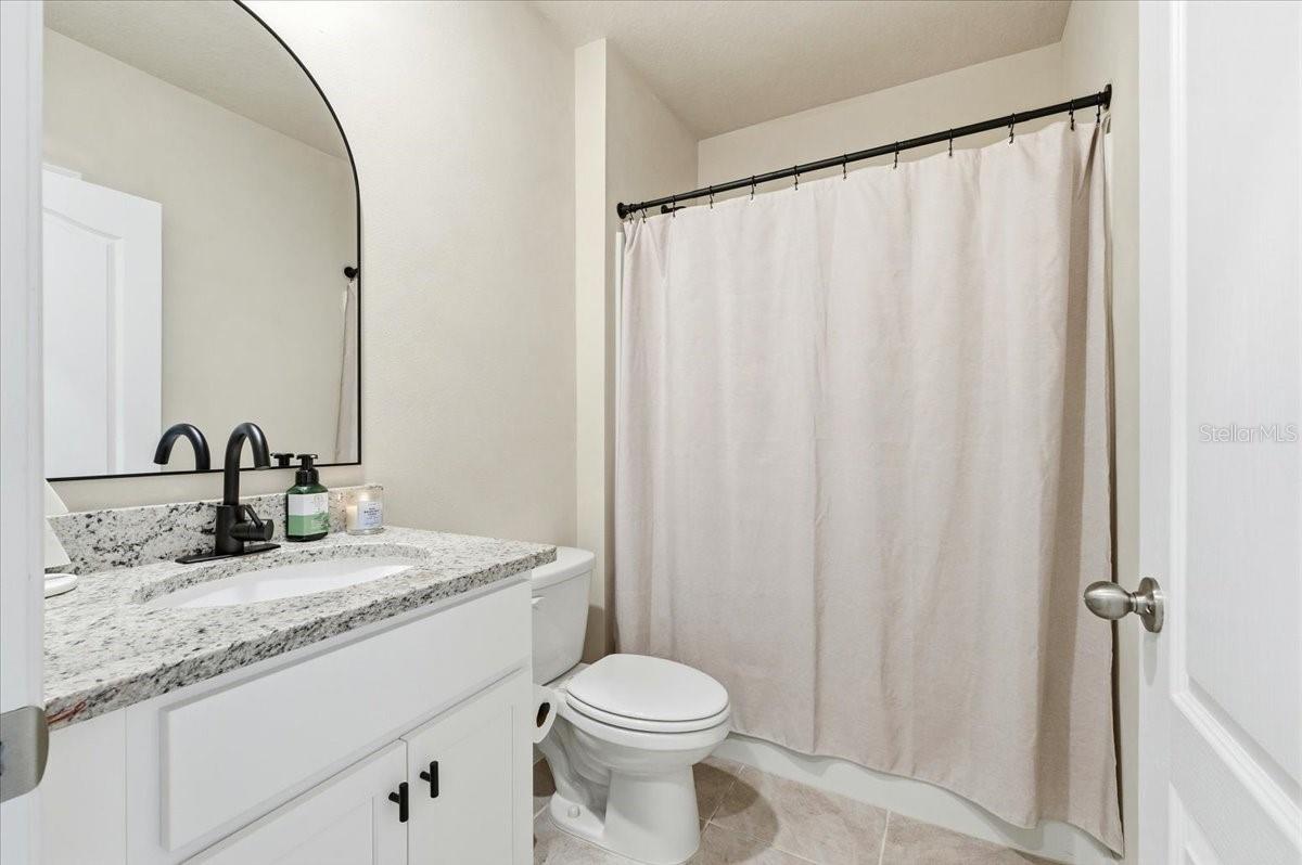 Image 21 of 51 For 629 Griffon Avenue