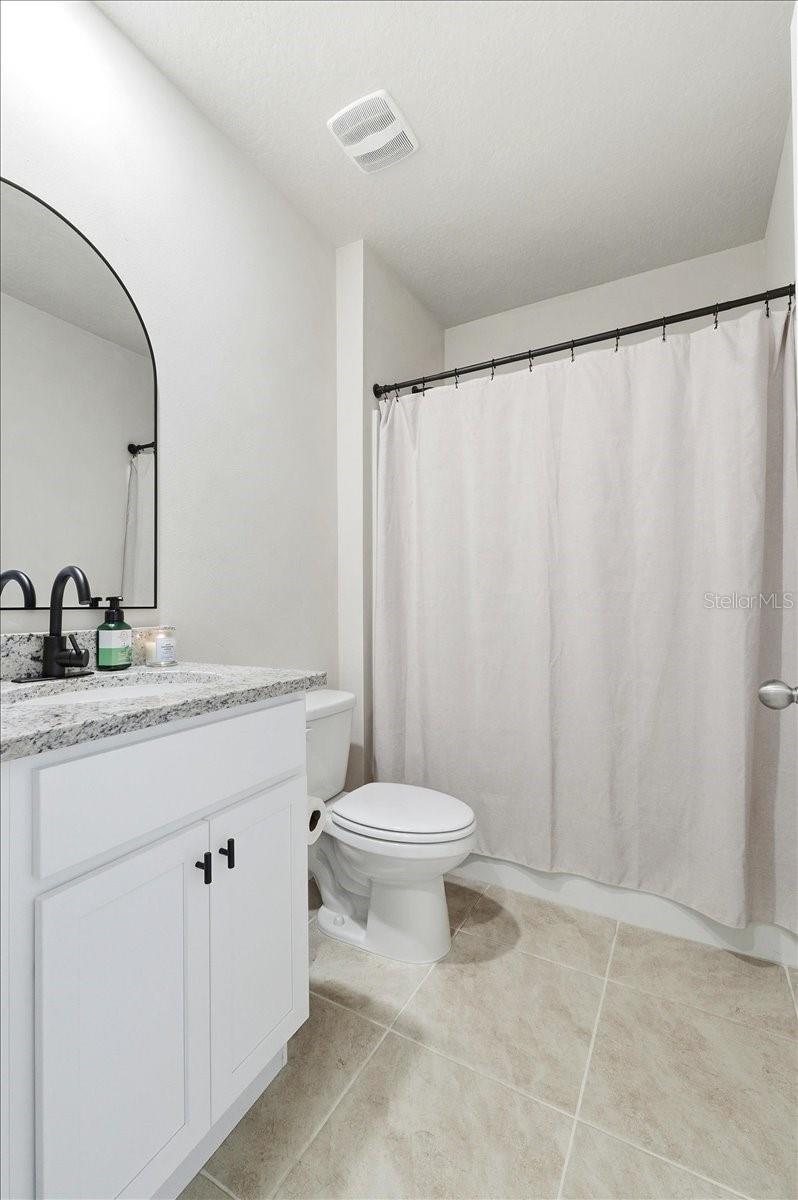 Image 22 of 51 For 629 Griffon Avenue