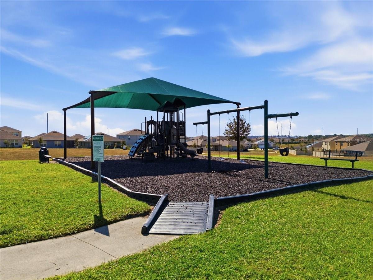 Image 36 of 51 For 629 Griffon Avenue