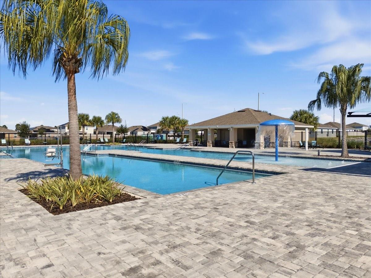 Image 38 of 51 For 629 Griffon Avenue