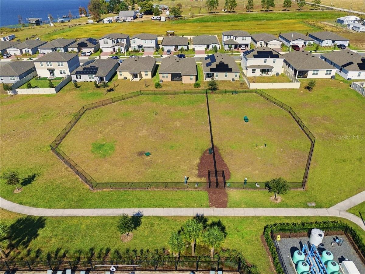 Image 40 of 51 For 629 Griffon Avenue